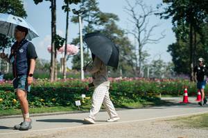 BIB: 
                            <button type="button" onclick="openModal(27613856)" class="btn btn-primary btn-sm float-right btn-popup" data-toggle="modal" data-target=".modal-high-quality">
                        <i class="fas fa-shopping-cart"></i> Add to Cart
                    </button>
                                            <button type="button" onclick="isThisMe(27613856, true)" class="btn btn-success btn-sm float-right btn-popup btn-isme hidden" data-toggle="tooltip" data-placement="bottom" title="นี่คือรูปของคุณใช่ไหม คลิกที่นี่เพื่อเอาเข้าอัลบั้ม">
                        <i class="fas fa-plus"></i> Add to album
                    </button>
                    <button type="button" onclick="isThisMe(27613856, false)" class="btn btn-warning btn-sm float-right btn-popup btn-isnotme hidden">
                        <i class="fas fa-ban"></i> Remove from album
                    </button>